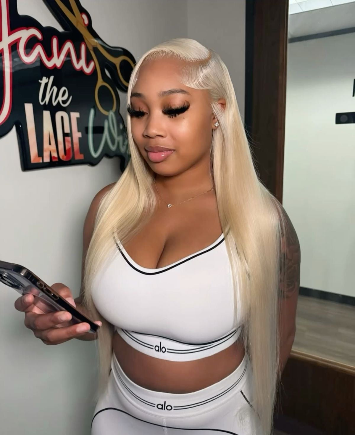 Icy Blonde Toned Straight Wig – 613 | 13x6 HD Lace | 220 Density ❄️✨